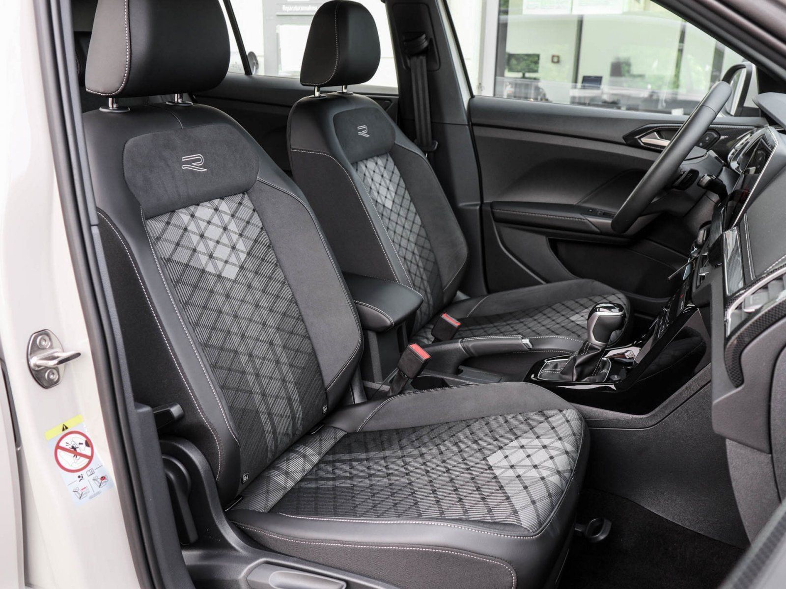 Volkswagen T-Cross - Bild 7