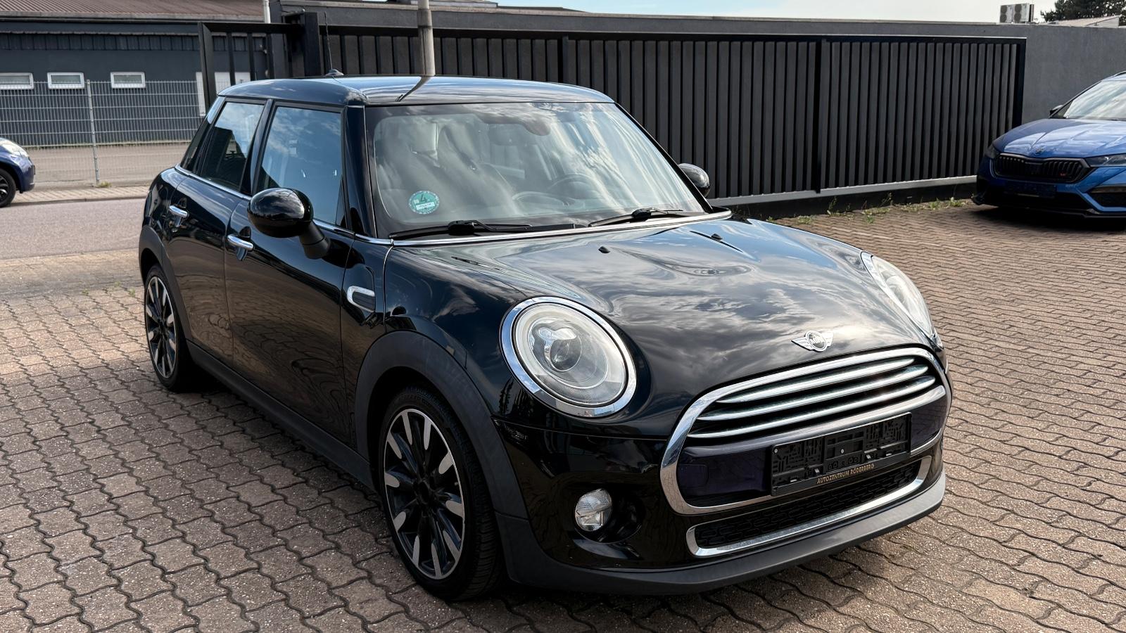 MINI COOPER CHILI*LED*SHZ*NAVI*PDC*KEYLESS*KLIMAAUTO*