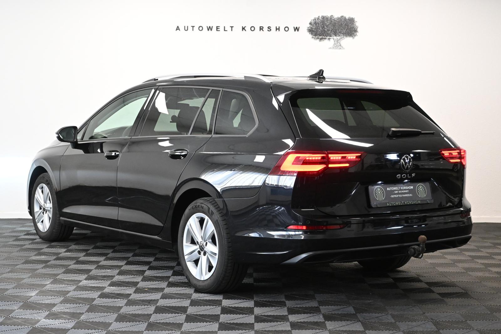 Volkswagen Golf VIII *IQ-LIGHT *HUD *PANO *AHK *ACC*CARPLAY, миниатюра 8