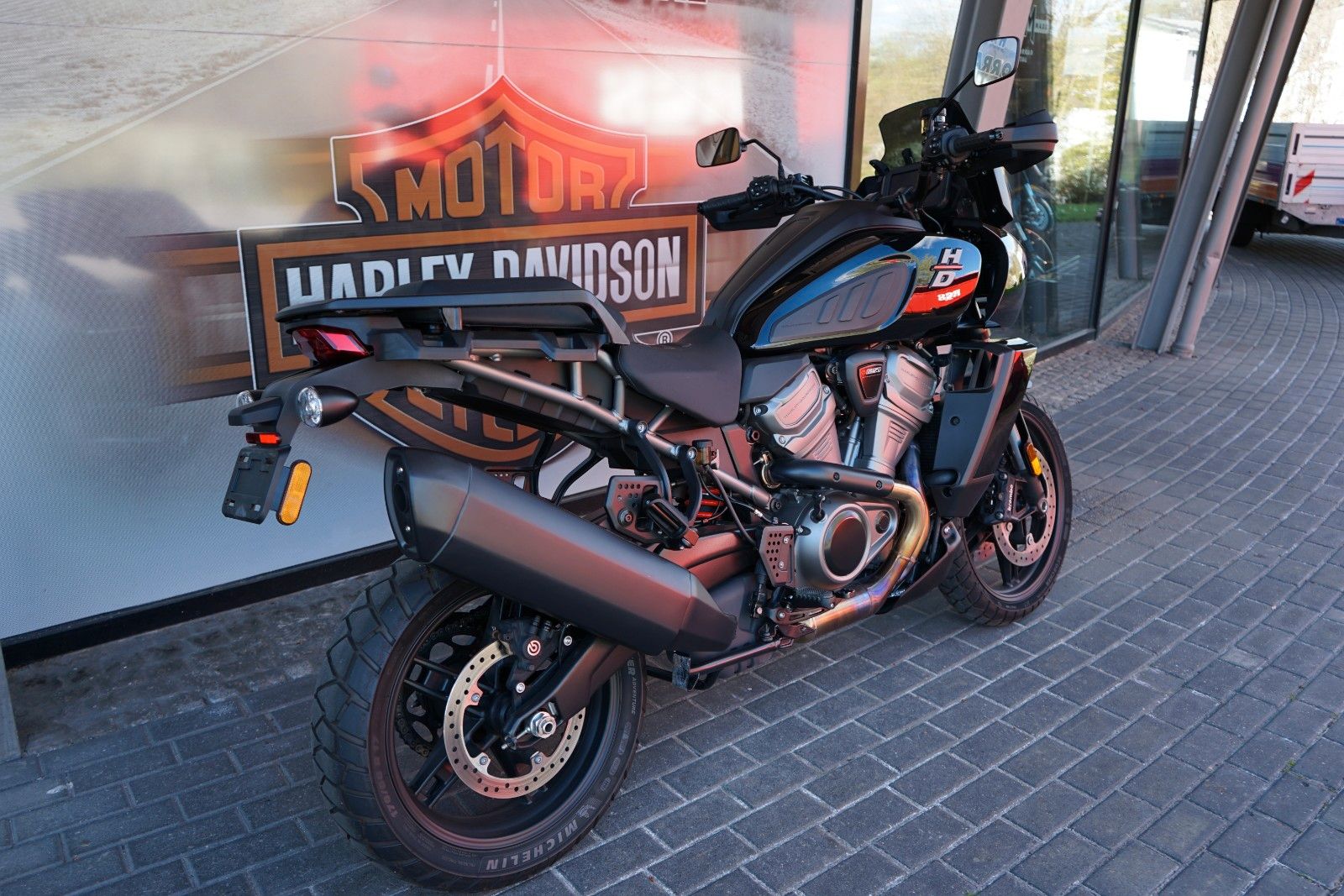 Fahrzeugabbildung Harley-Davidson Pan America - Gepflegt - Wenig KM