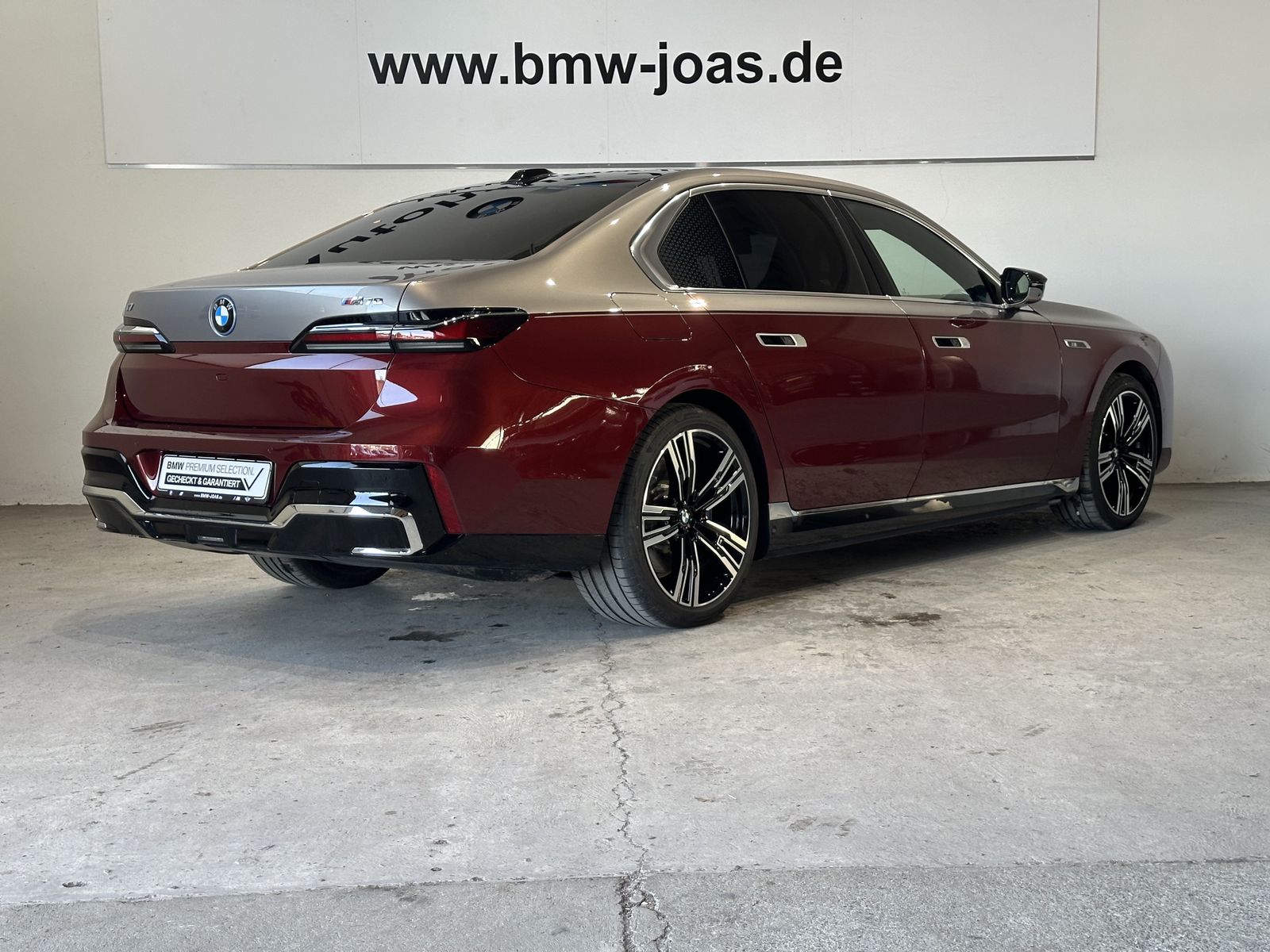 Fahrzeugabbildung BMW i7 M70 xDrive Limousine Neupreis 233.700,00 EUR
