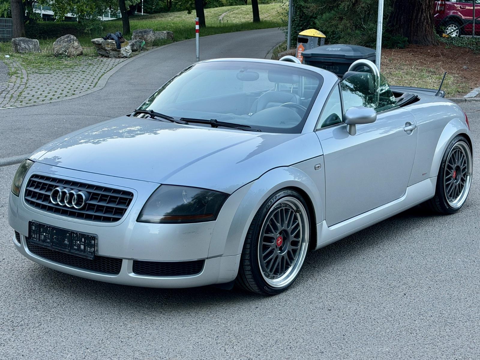 Audi TT Roadster 1.8T*LEDER*19''KESKIN*SHZ*XEN*KLIMA*