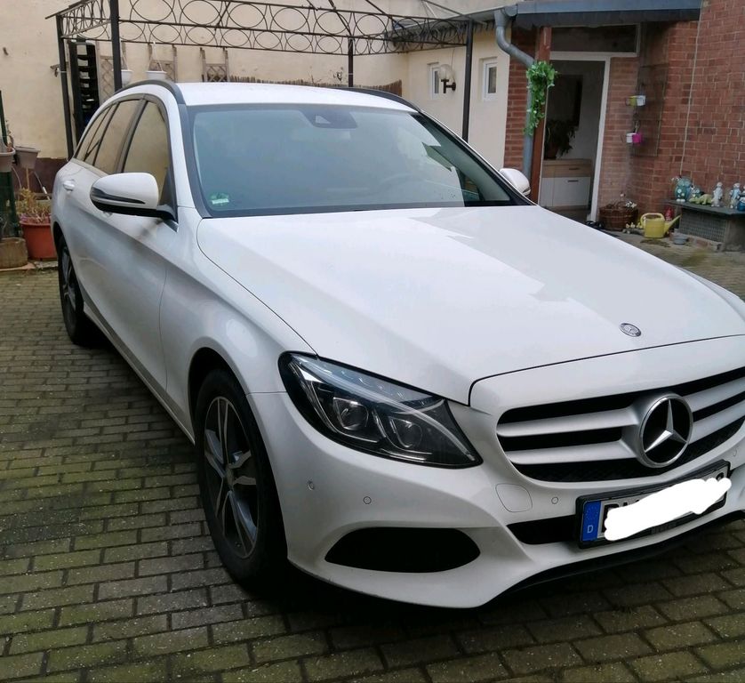 Image of Mercedes-Benz C 220
