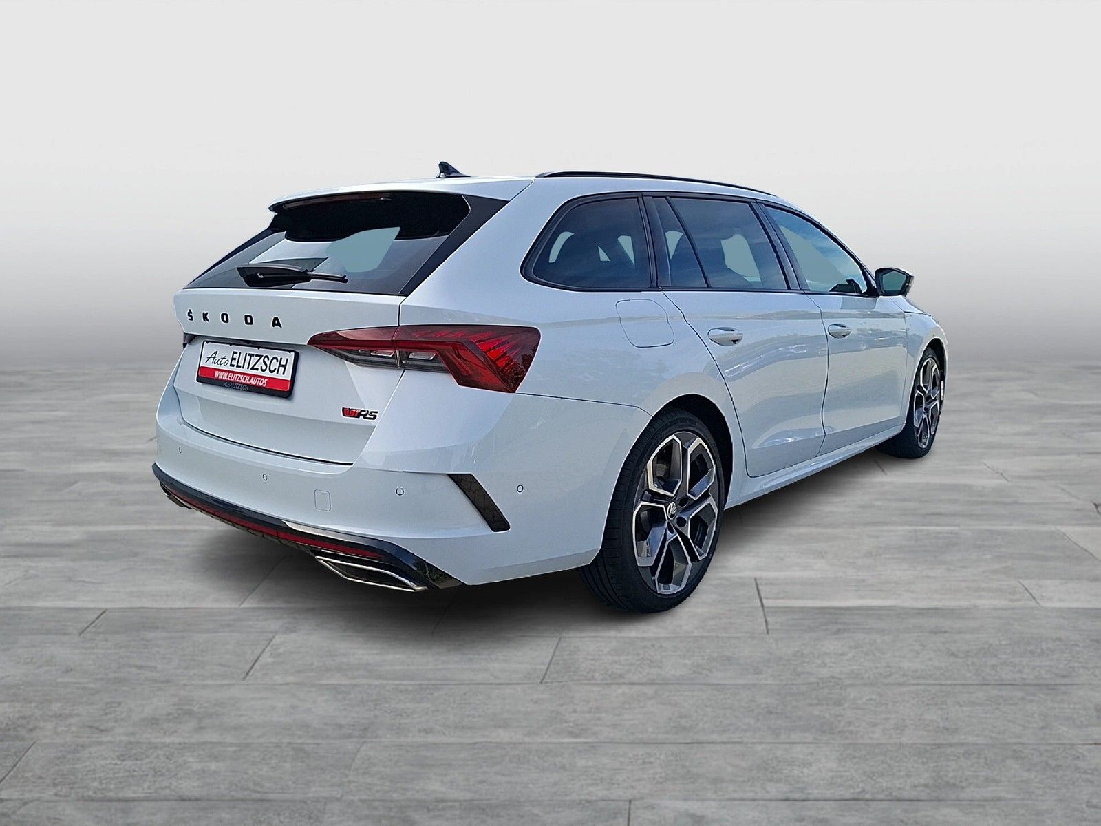 Fahrzeugabbildung SKODA Octavia CombI TSI RS-Plus DSG Matrix Navi Pano H