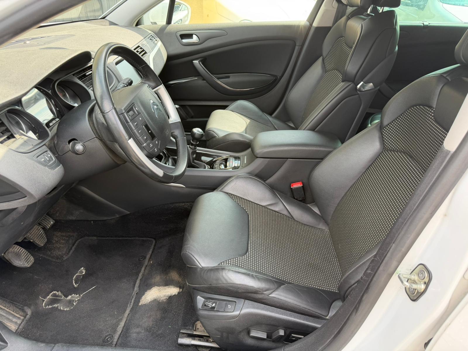Citroën C5 Tourer Exclusive*MASSAGE*2x PDC*TEILLEDER*
