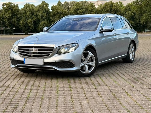 MERCEDES-BENZ E 220d T Exclusive