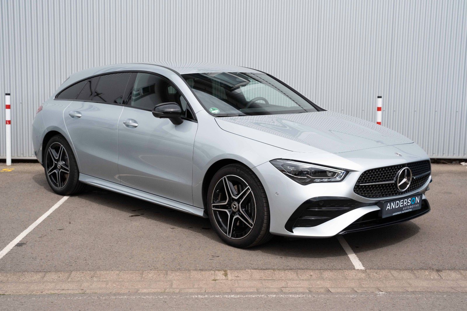 Fahrzeugabbildung Mercedes-Benz CLA 200 AMG LINE LED MBUX ACC 1.HD LANE KAM DAB