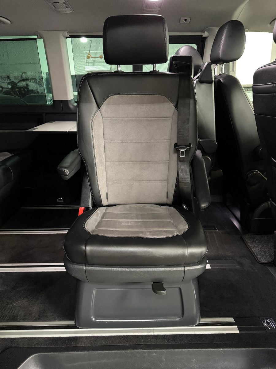 Fahrzeugabbildung Volkswagen T6.1 DSG 4MOTION IQ.DRIVE 7SITZER GENERATION SIX