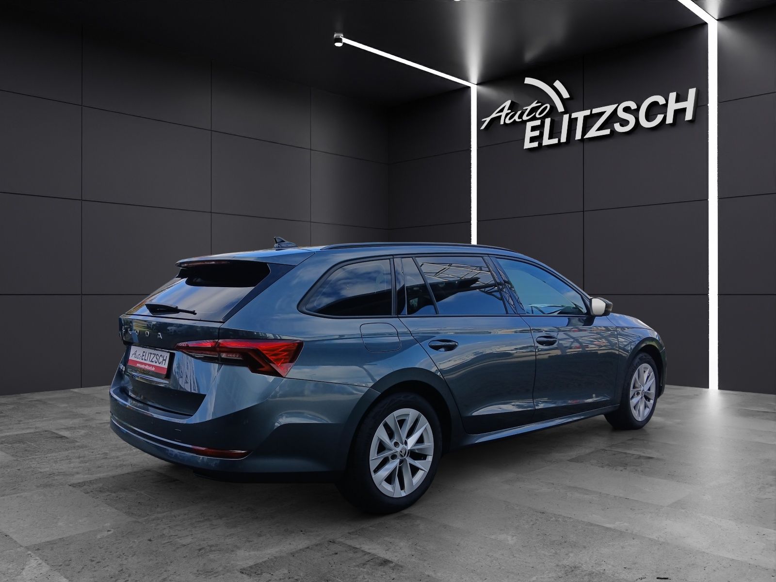 Fahrzeugabbildung SKODA Octavia Combi TSI Ambition LED Navi PDC SH LM