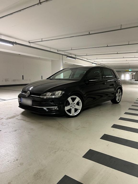 Image of Volkswagen Golf