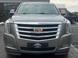 Cadillac Escalade GMT K2XL Premium Luxury/360/HuD/Luft/DE - Cadillac Escalade: Luxury