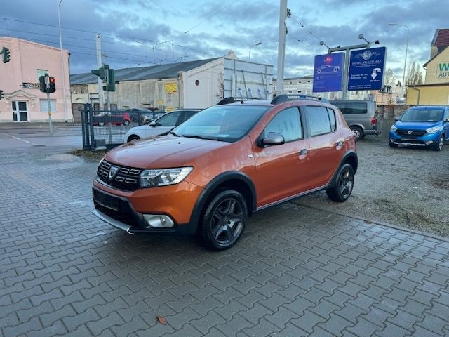 Dacia Sandero II Stepway Celebration*Navi*PDC*EU6