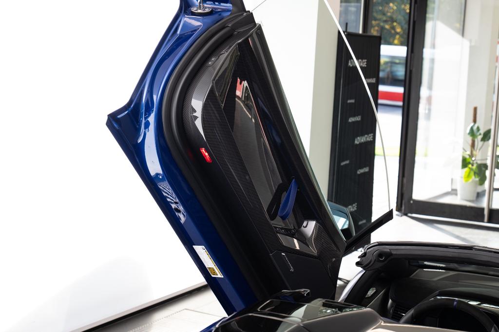 Lamborghini Aventador