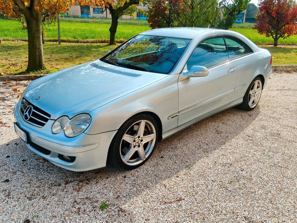 Mercedes-Benz CLK 220