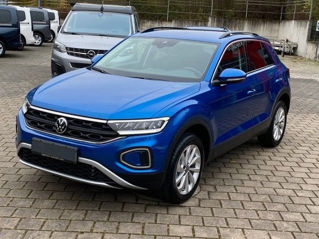 Volkswagen T-Roc 1.5 TSI DSG Life ACC LED SHZ R2D Clim Kam