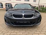 BMW 320e TouringFacelift*Panorama*Shz*LED*Navi* - BMW 320 mit Hybrid-Antrieb: Kombi