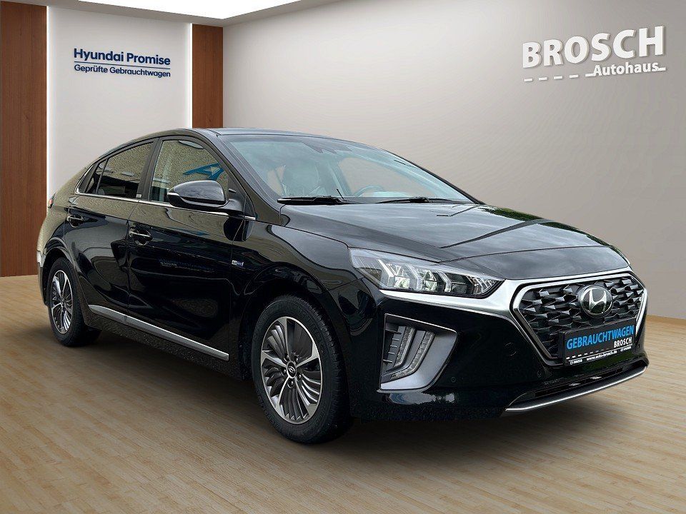 Fahrzeugabbildung Hyundai IONIQ FL PLUG-IN PREMIUM LEDER+LED+NAV+CARPLAY++