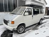 Volkswagen VW Transporter T4 Caravelle 1991 2,4l 5 Zy... - Volkswagen T4 Caravelle aus 1991