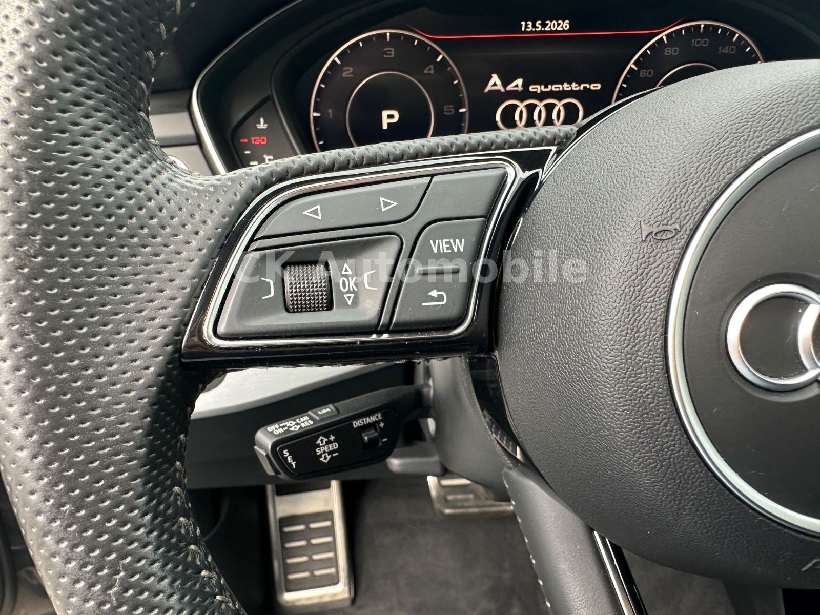 Fahrzeugabbildung Audi A4 Avant 40 TDI Quattro S-Line/Navi/LED/ACC