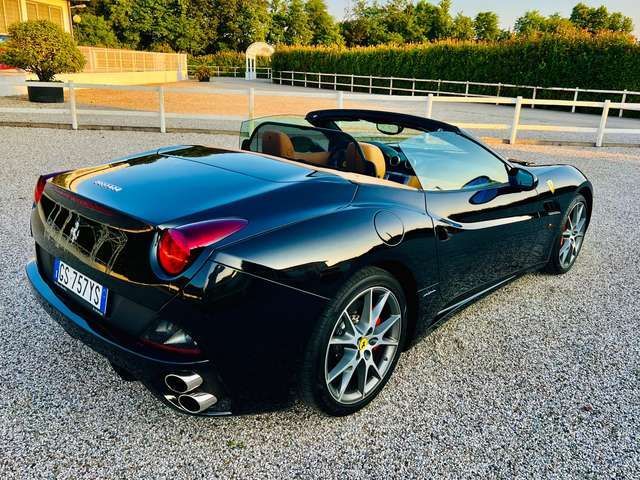 Ferrari California 4.3 dct Pari al nuovo perfett