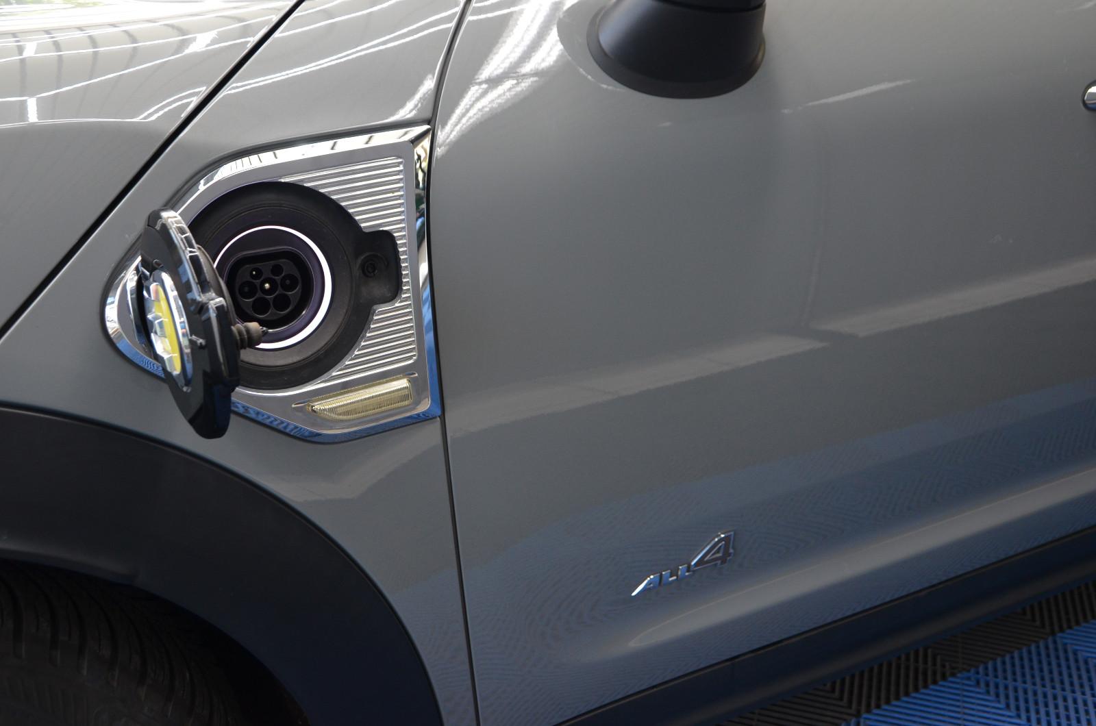 MINI Countryman Cooper SE All4 *NAVI*PDC*2.HAND*83TKM