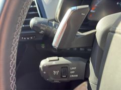Fahrzeugabbildung DS Automobiles DS 7 Crossback 1.6 E-Tense 4x4 Rivoli