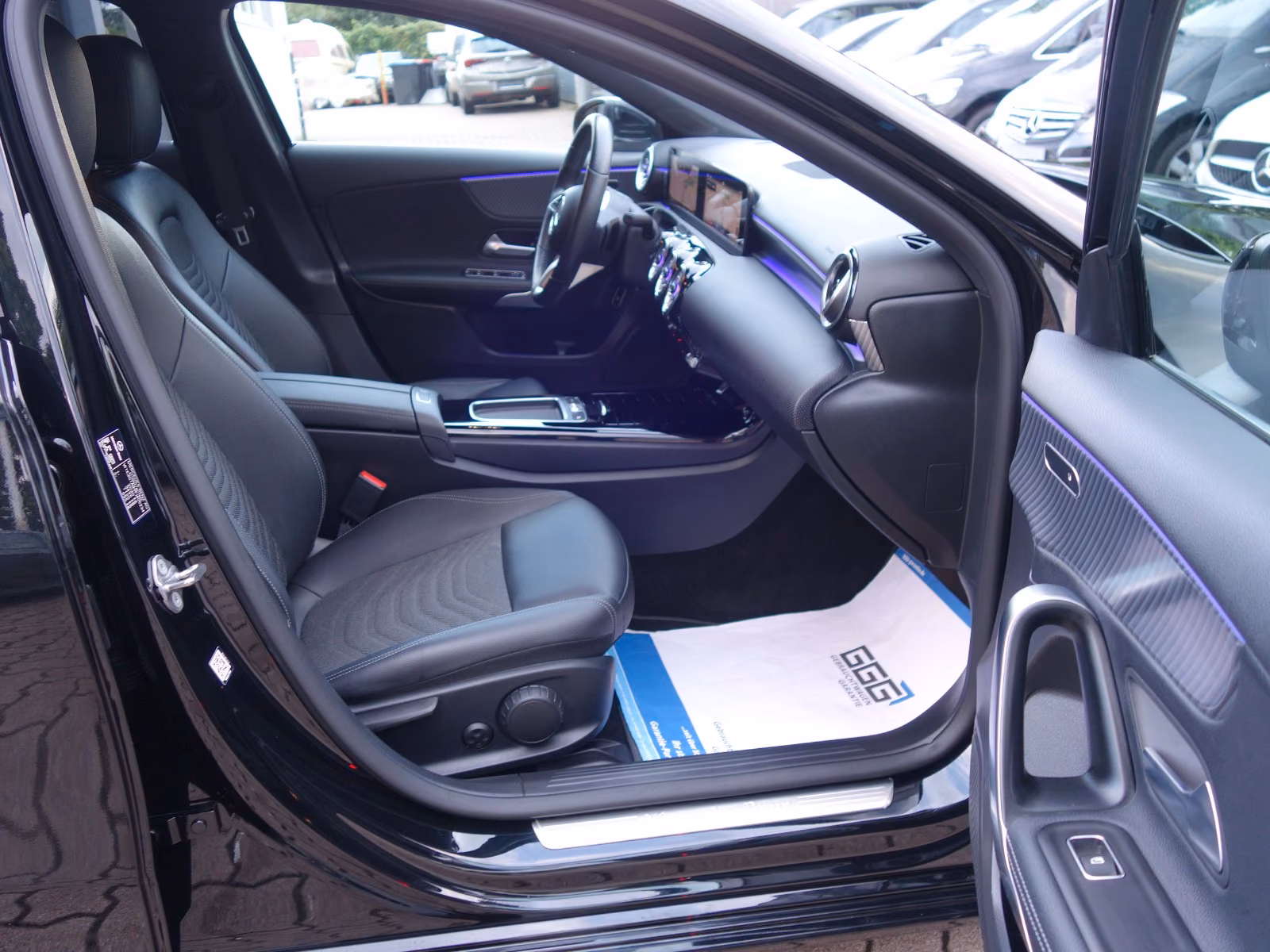 Mercedes-Benz A-Class 2.0D/Limousine/PROGRESSIVE/1-HAND, миниатюра 23