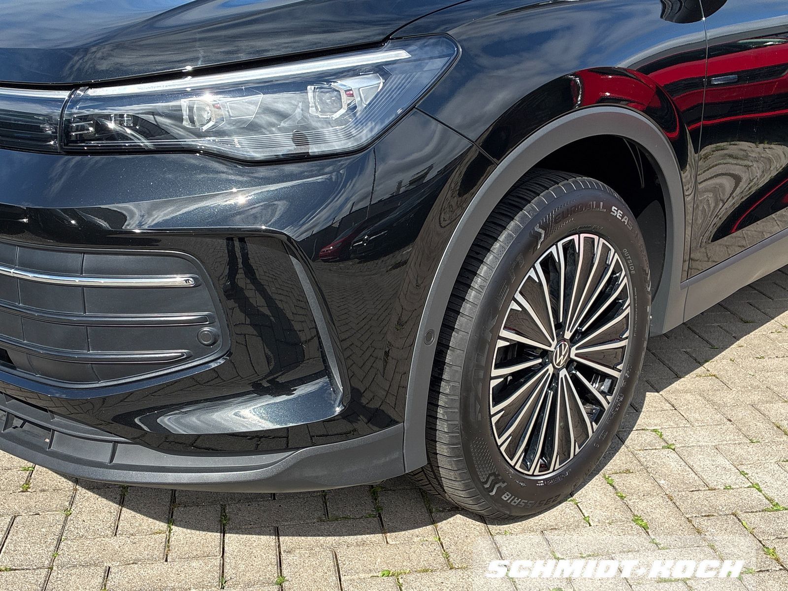 Volkswagen Tiguan 1.5 eTSI DSG Goal AHK ACC NAVI LED AREA foto 4