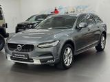 Volvo V90 Cross Country Pro AWD PANO/B&W/AHK/U-FREI! - Volvo V90 Cross Country aus 2017