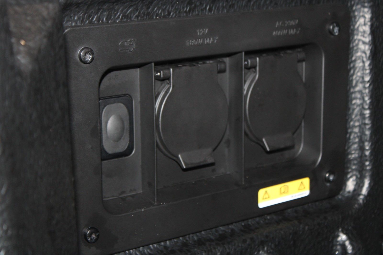 Fahrzeugabbildung Ford Ranger Wildtrak Automatik AHK STDH ACC CAM B&O