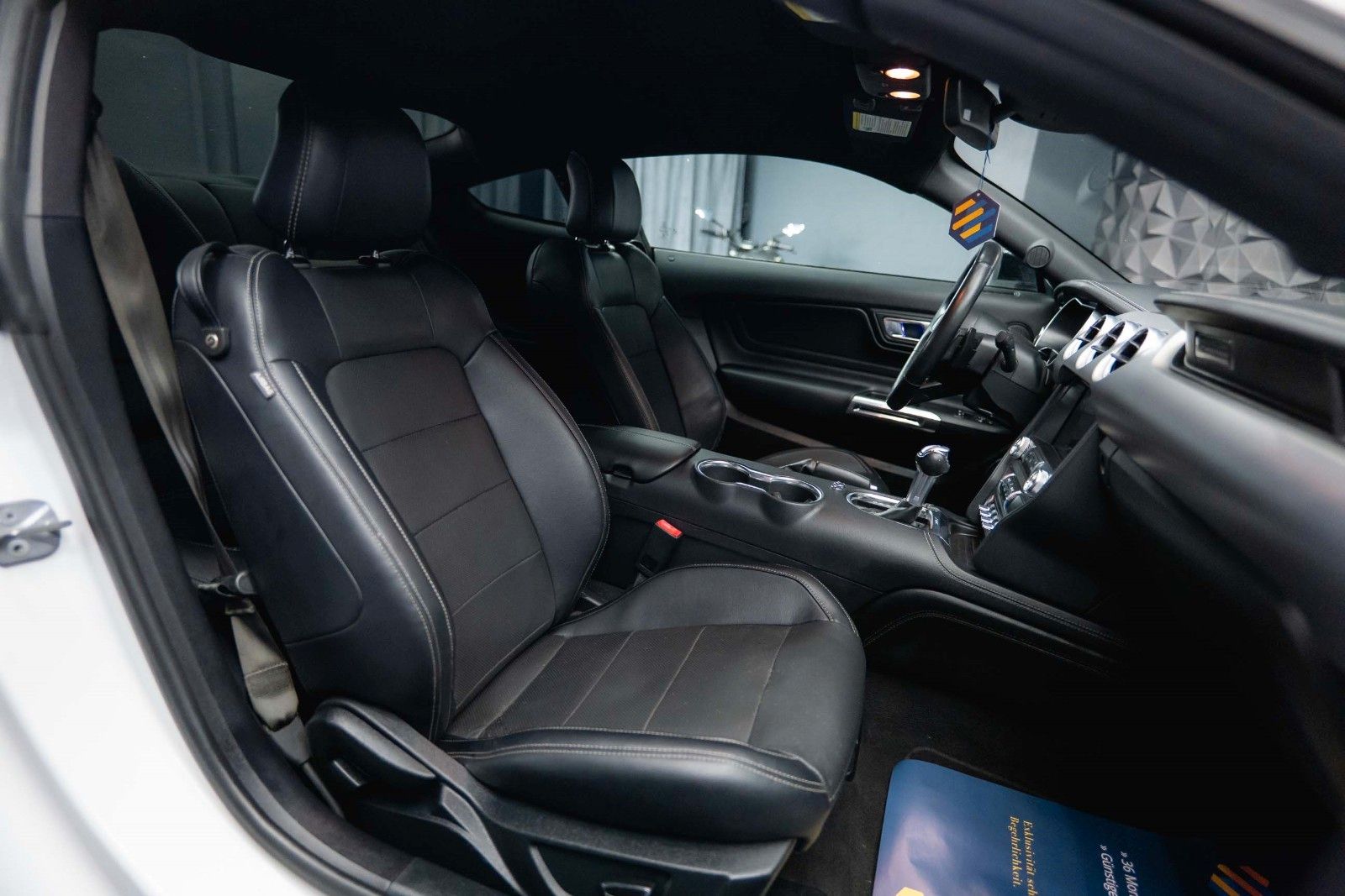 Fahrzeugabbildung Ford Mustang Shelby GT 500 5.0 V8 Performance PREMIUM