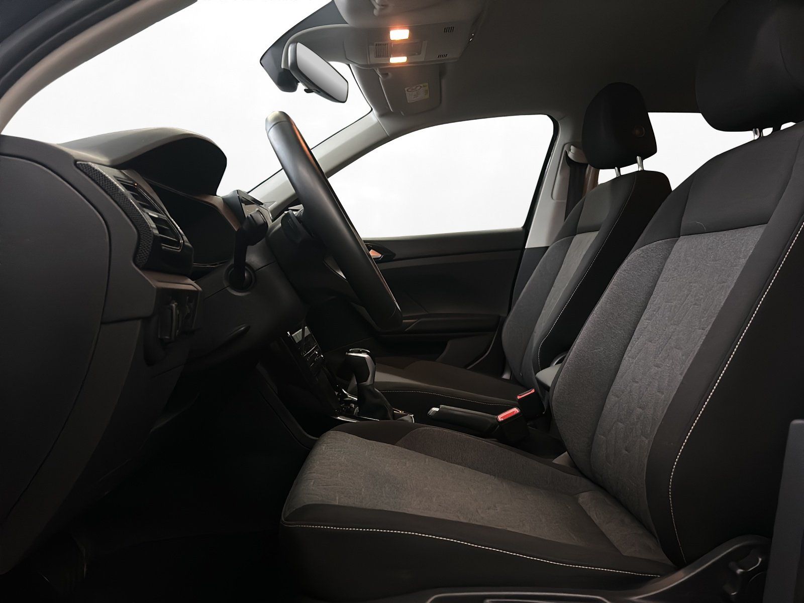 Volkswagen T-Cross - Bild 8