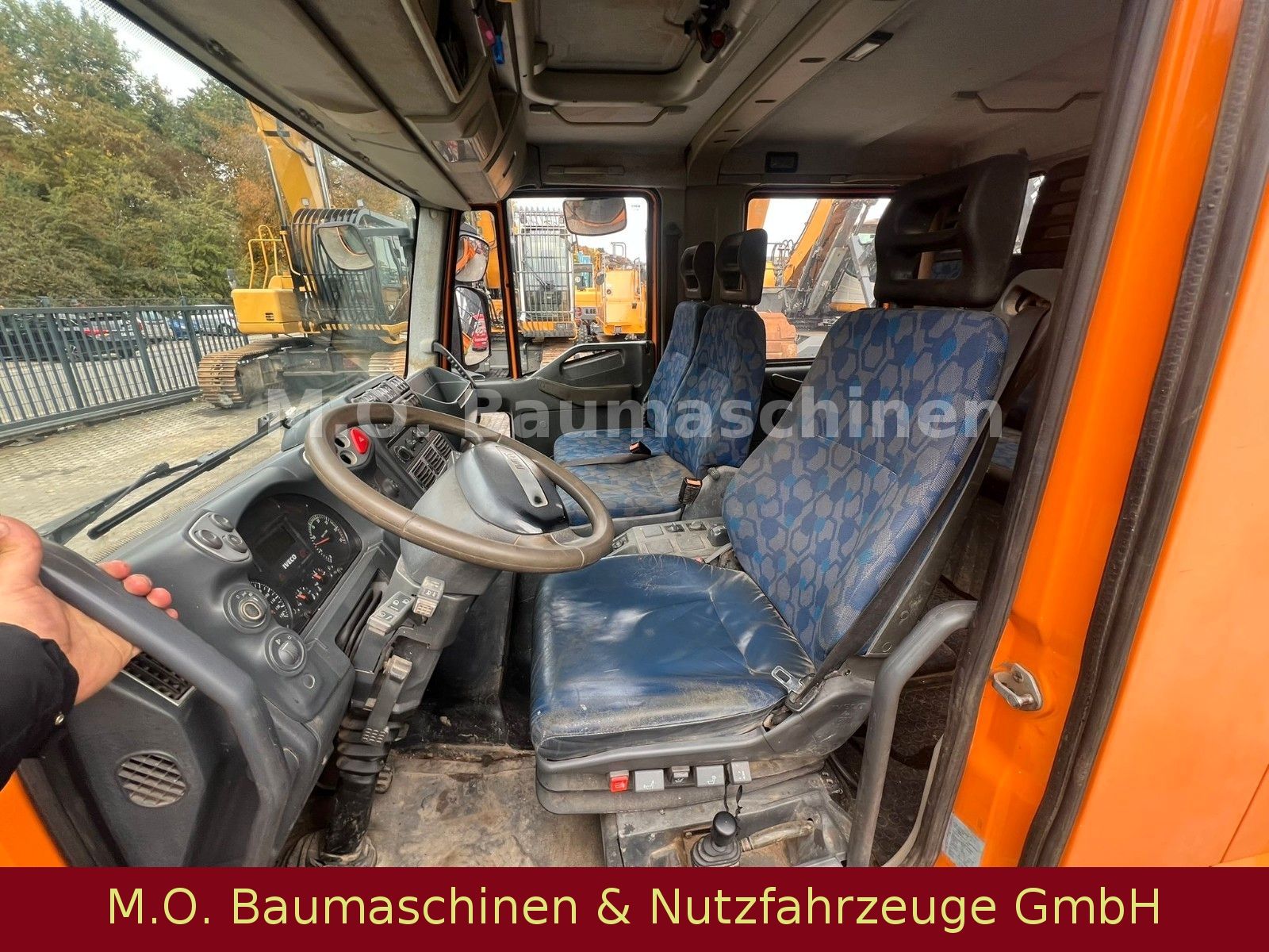Fahrzeugabbildung Iveco Eurocargo 80E18 Doka 3.Seitenkipper