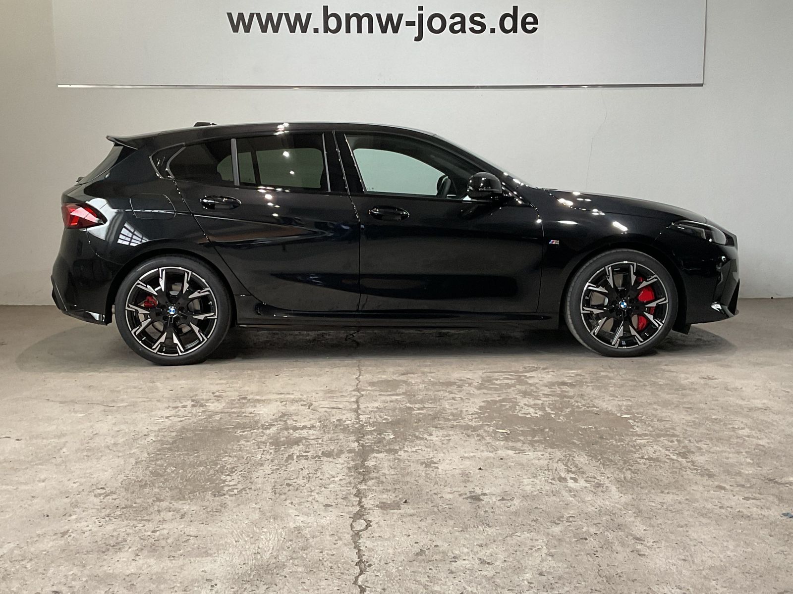 Fahrzeugabbildung BMW 120 19" LMR, Lenkradheizung, AHK M Sportpaket