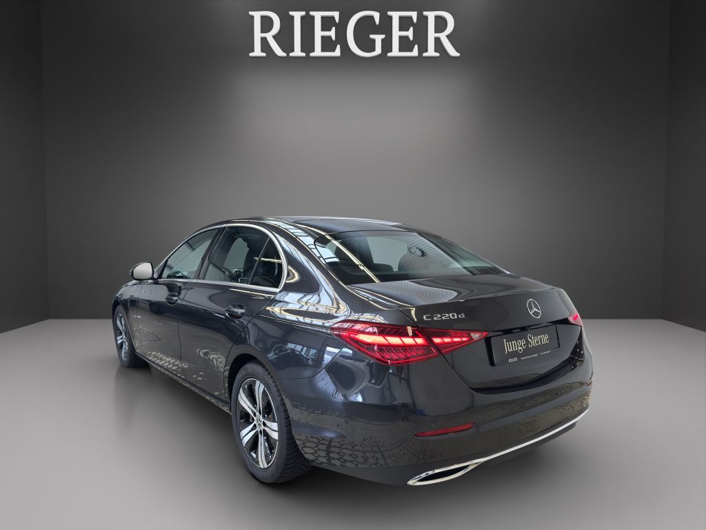 MERCEDES-BENZ C-Class 2023