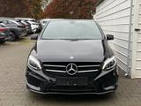 Mercedes-Benz B 200d Sports Tourer AMG Line Navi*SHZ*Metallic - Mercedes-Benz B 200: Tourer Sports