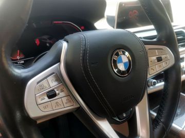 BMW 740 - 7