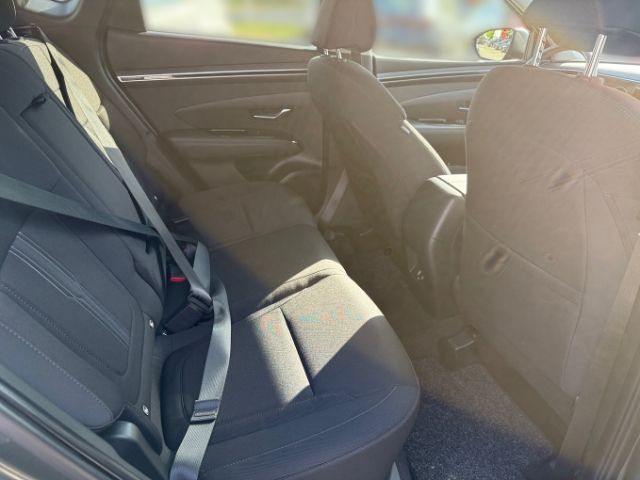 Fahrzeugabbildung Hyundai Tucson 1.6 T-GDI 48V +KLIMA+CARPLAY+RFK+PDC+SHZ+