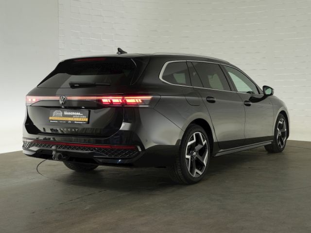 Passat Variant R-LINE TDI DSG+AHK+NAVI+LED MATRI