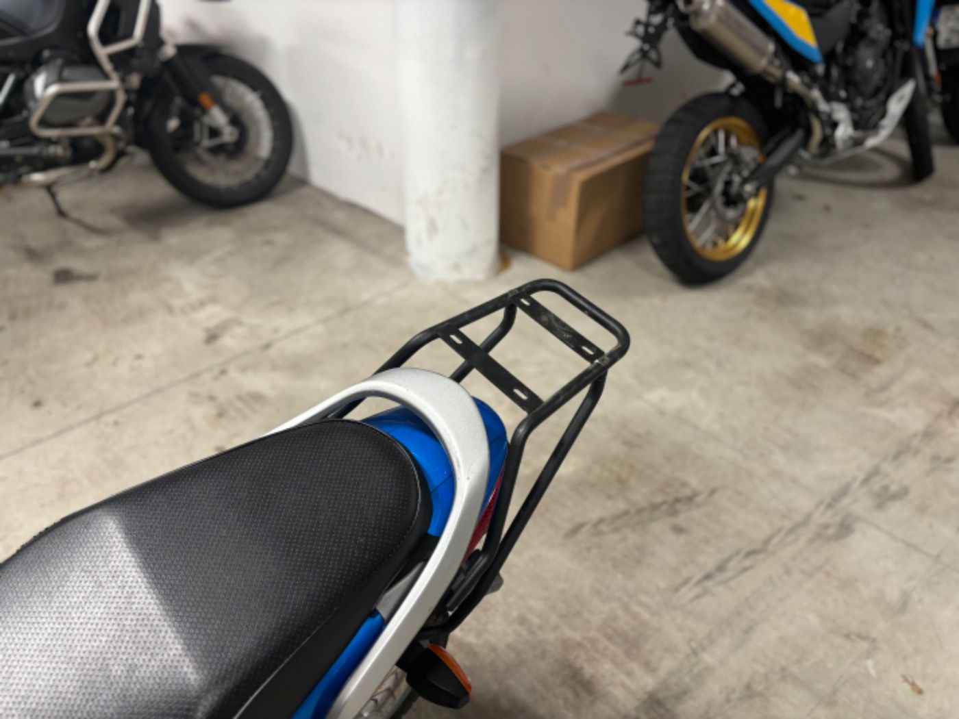 Fahrzeugabbildung Honda Innova 125 ANF 125, Reifen und KESA NEU,