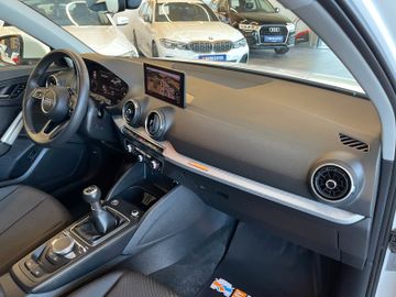 Audi Q2 35 TFSI *Virtuel*Xenon*Navi*Klima*