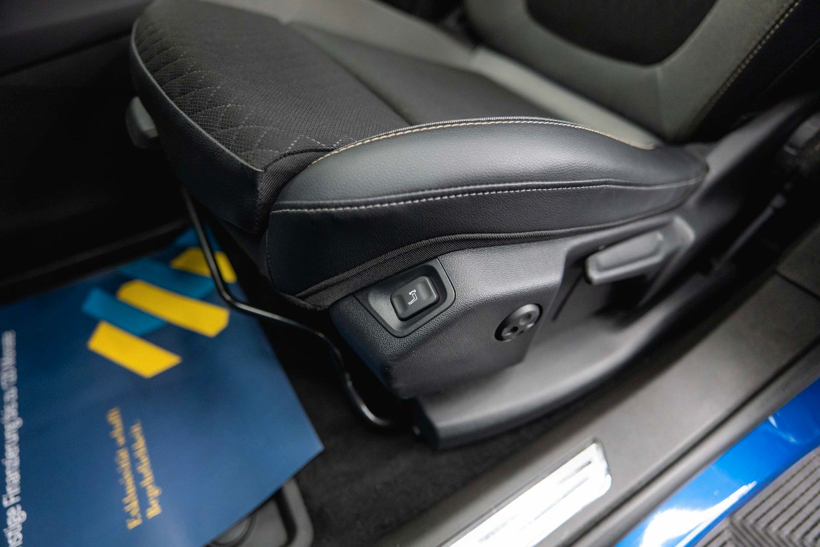 Fahrzeugabbildung Opel Grandland (X) 2.0 CDTI Innovation *LED*CarPlay*