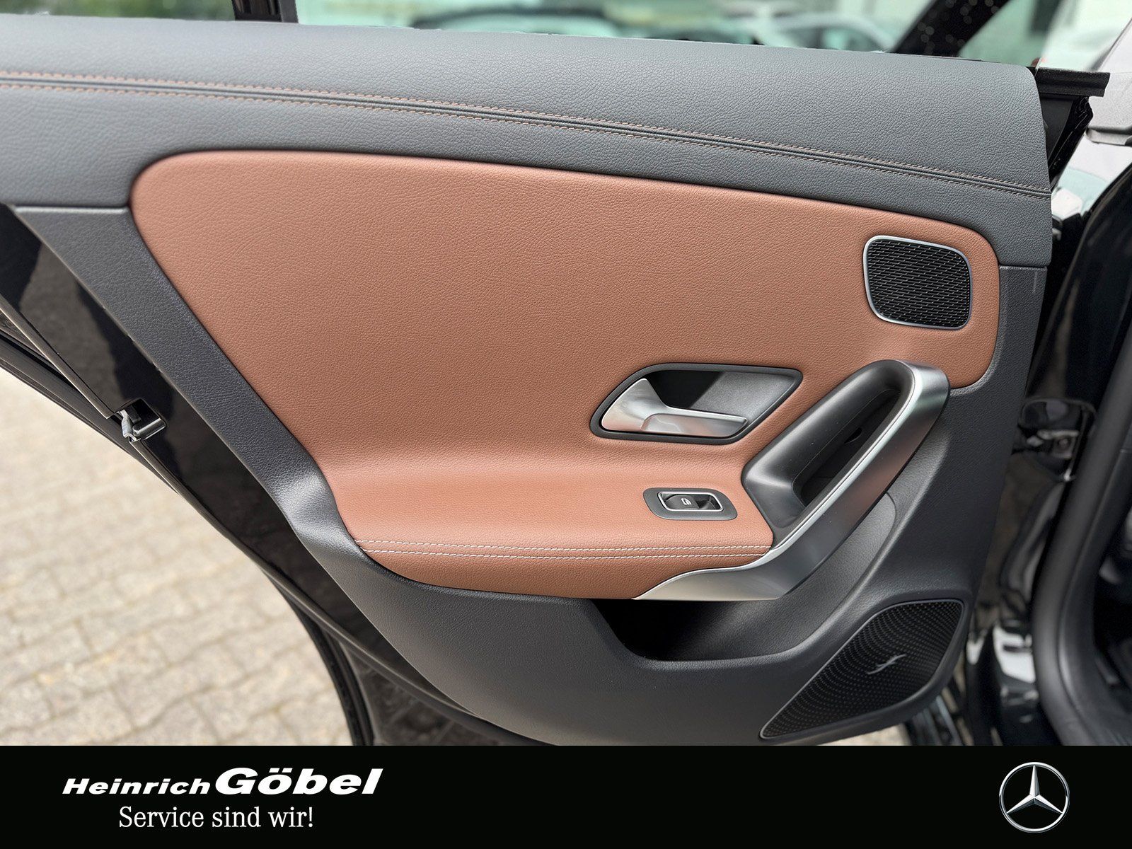Fahrzeugabbildung Mercedes-Benz CLA 180 Progressive (EURO 6d)