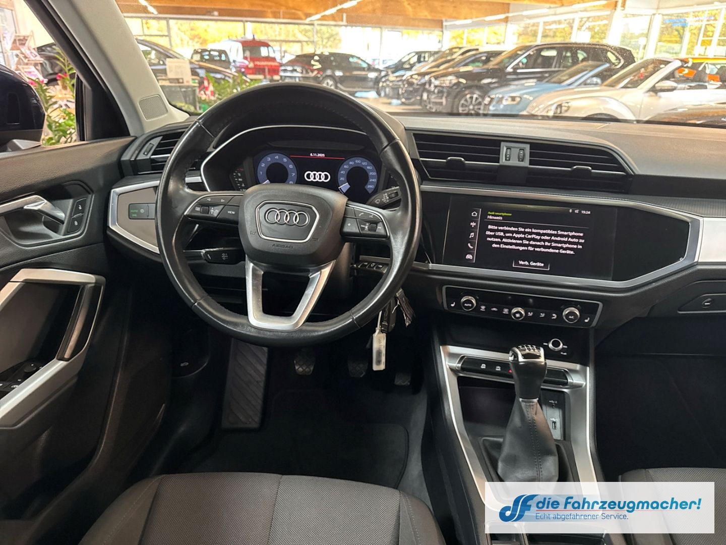 Fahrzeugabbildung Audi Q3 35 TFSI basis Digitales Cockpit Soundsystem L