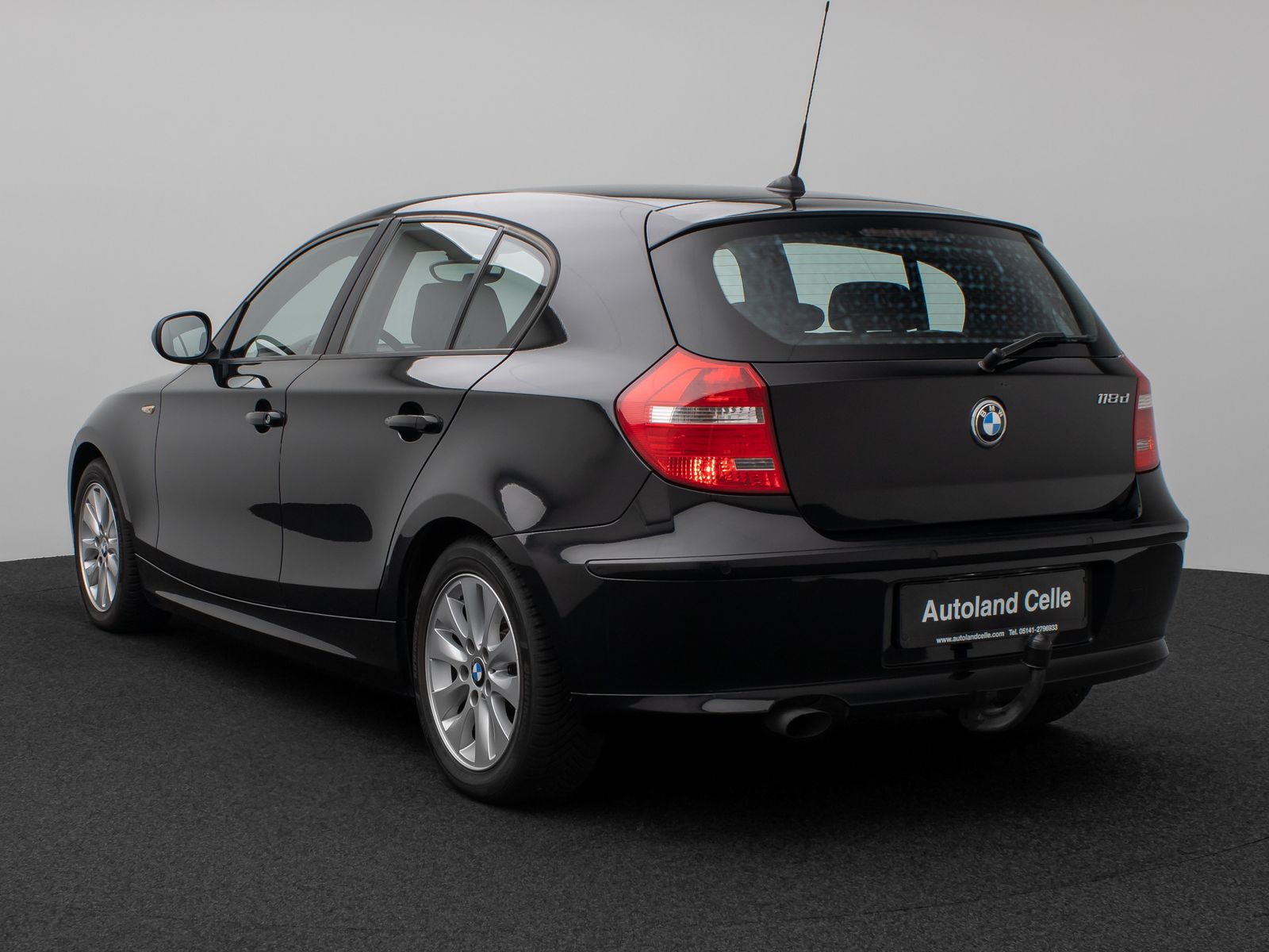 Fahrzeugabbildung BMW 118d  Advantage Sitzheizung AHK PDC Nebelscheinw
