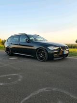 BMW 330i E91 Touring | M-Sportpaket | 19" ... - BMW 330 Kombi 330i e91 mit Benzin-Antrieb