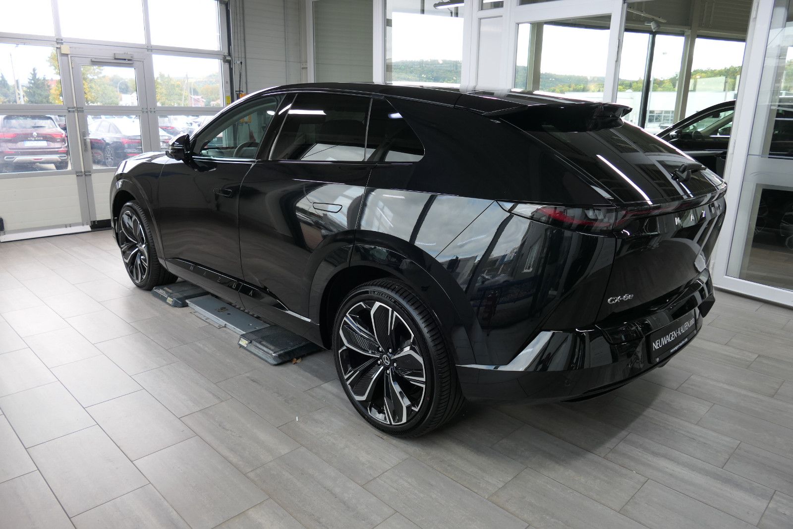 Mazda CX 6e Takumi mit 21 Zoll Räder Leder Weiß imagem 3