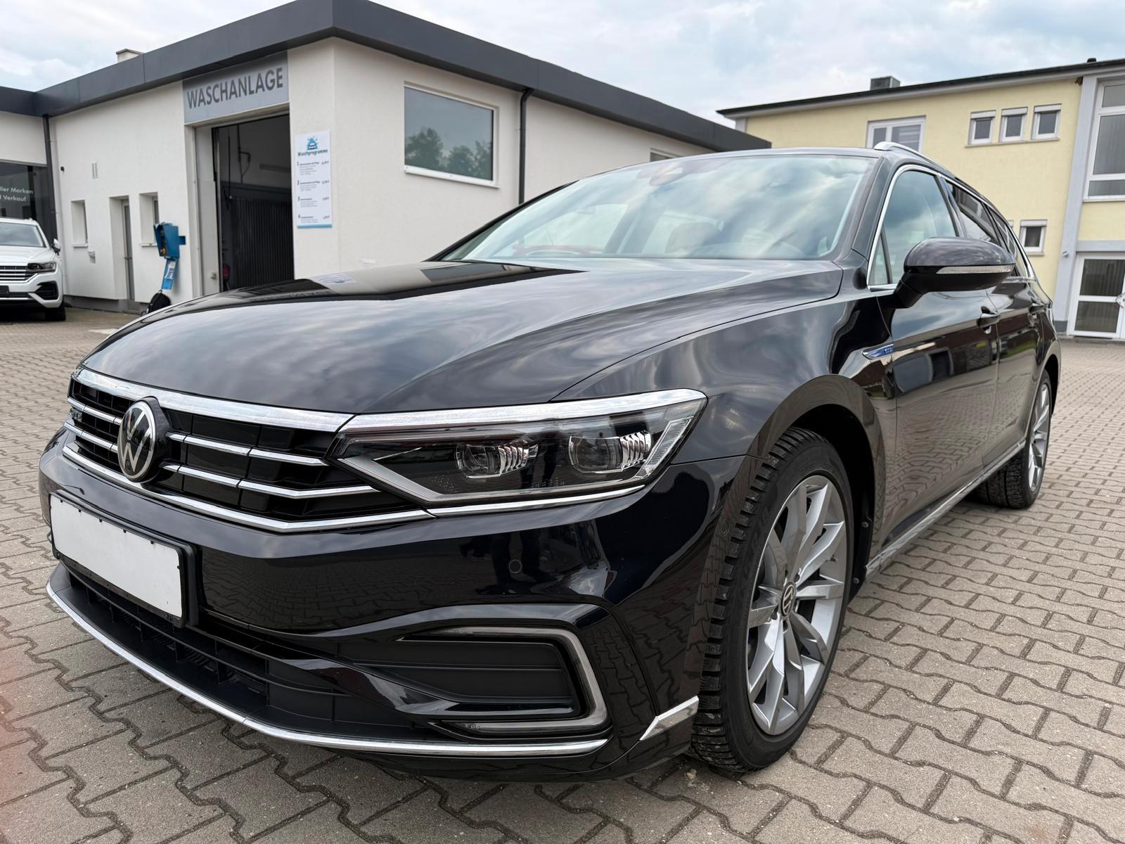 Volkswagen Passat Variant Alltrack 4Motion MASSAGE NAVI LED