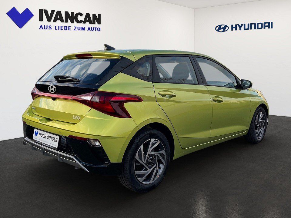Fahrzeugabbildung Hyundai i20 1.0T 100PS Trend, Komfortpaket, Bose Soundpa