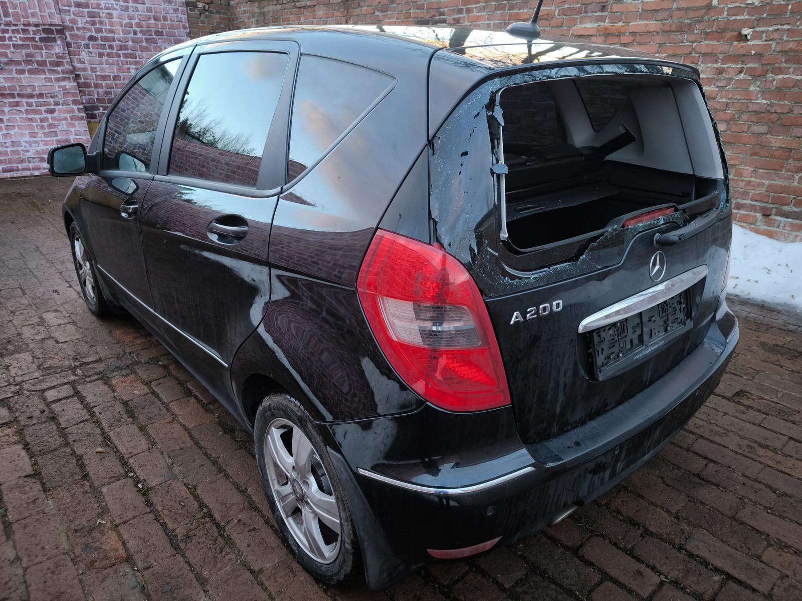 Mercedes-Benz A 200 A 200 2.0i  Automatik Heckschaden
